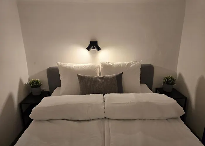 J67 Nest - In The Center